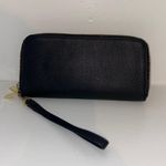 Target black  wristlet Photo 0