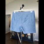 The Limited  Size 6 Women’s Jean Shorts w/Triple Button Photo 2