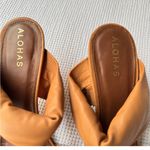 ALOHAS Heels Photo 1