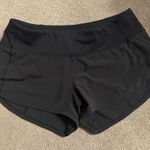 Lululemon Hotty Hot Short 2.5” Photo 0