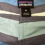 Patagonia Wavefarer Board Shorts 5” Striped Beach Outdoors Travel Women Size 16 Photo 1