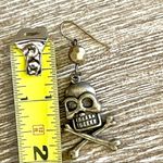 Skull and crossbone earrings with bead on top Photo 3