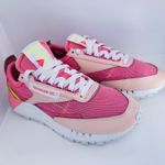 Reebok  CLASSIC CL LEGACY SEASON TRAINING SPORTS SHOES WOMEN 8 Coral Store Return Photo 5