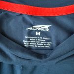 Altra Navy Athletic Shirt Blue Size M Photo 1
