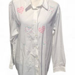 Karen Scott  Cotton Rich White Button-Up Shirt Embroidered Heart Patterns Beaded Photo 0