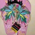 Sunday in Brooklyn Flip-flops Photo 1