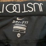 Nike  Capri Leggings Photo 5