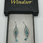 Windsor 𝅺‎ Aquamarine Crystals and Silver Toned Earrings Pierced Boho Chic NIB Photo 0