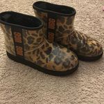 UGG  Women’s Boots Photo 2