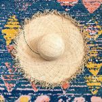 Forever 21 oversized floppy straw hat Photo 0