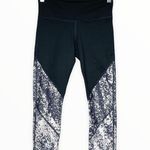 Fabletics Pants Women XXS Black Gray White Print Powerhold Crop Leggings Workout Photo 0