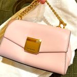 Michael Kors  Purse crossbody in pink color and gold chain adorable Photo 4
