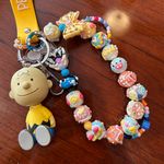 NWOT Peanuts Snoopy Handmade Beaded Keychain with Character Charm Yellow Photo 2