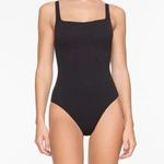 SKIMS  Naked Scoop Neck Bodysuit in Onyx, Size Medium - DD Photo 0