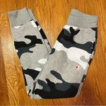 Champion camo hoodie and sweatpants set Photo 4