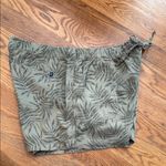 Gap  Green Leaf Print Women's Patch Pocket Shorts Photo 8
