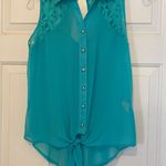 Dry Goods Top Photo 0