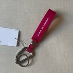 Lululemon  silicone keychain - Calypso Pink/Blissful Pink Photo 5