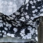 Garage Floral Criss Cross Back Crop Top in Black/White - Large, Short Sleeve Photo 13