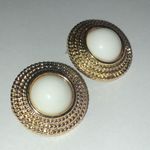 Vintage Gold Tone White Center Chunky Round Dome Retro Boho Earrings Photo 2
