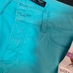 Lee Riders   Women Shorts 6” Size 12M Photo 1