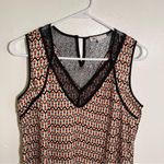 DR2 Sleeveless Blouse V Photo 1