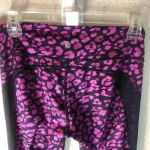 Lululemon Drop it like it’s hot hot pink leggings size 6 30” Photo 2