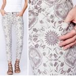 Free People Sundial Jeans 26 Printed Skinny Cropped Ivory Taupe Photo 1
