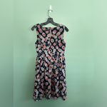 R & K  Coral and Navy Circle Pattern Pleated Front Knee Length Dress Sz 6 Photo 5