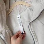 Lululemon  Scuba Full-Zip Cropped Hoodie sweatshirt Bone greige jacket Photo 5