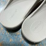 OOFOS Ooah Slide Recovery Sandals size 7 Tan Photo 9