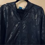 Adidas  Originals Seoul Winter
Embossed Windbreaker Women's size medium Photo 1