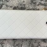 Badgley Mischka white slim quilted vegan long cards wallet NWT Photo 9