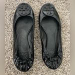 Tory Burch Women’s Minnie Travel Ballet Flats Shiny Black Size 6.5 Photo 2
