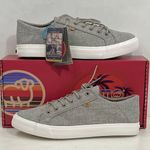 Lamo Vita Low Top Canvas Sneakers Gray Size 9 Photo 0