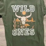 Comfort Colors Cowgirls don’t cry T-shirt (New w/out tag) Photo 0