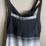 Athleta  stride crunch and punch tank size small Photo 7