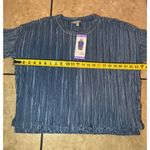 Andrew Marc  Women's Plisse Top Textured Blouse Oversized Size XS Blue New Photo 7
