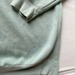 Green white pastel Sorrento Italy embroidered crewneck Size L Photo 4