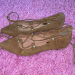 Halogen  tie up flats  Photo 0