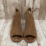 Toms Elba Perforated Leather Heeled Sandals Size 8 Photo 4