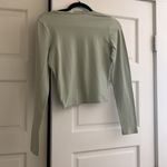 Hollister NWOT M Cropped Short Sage Green Teens Long Sleeve Graphic T-Shirt Photo 4