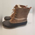 Yuu Duck Boots Size 9M Photo 1
