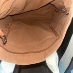 Lily green tan tote bag with zipper and a side pocket for a bottle or cup Photo 7