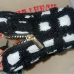 MIDNIGHT LUNCH Carrie Sherpa Pouch | Black + White Photo 1