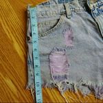 Levi's Vintage  550 distressed jean shorts with raw Photo 4