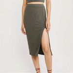 Abercrombie & Fitch  Ribbed Knit Midi Skirt Size XSP in Green Photo 4
