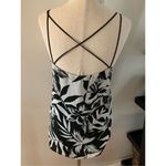 EXPRESS casual skirt back and white Photo 1