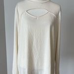 Como Blu super soft new with tag top with cut out in a size 3X cream work casual Photo 0