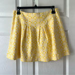 Lilly Pulitzer Leila Sunglow Yellow Daisy Chain Knit Jacquard Skirt Size 4 Photo 4
